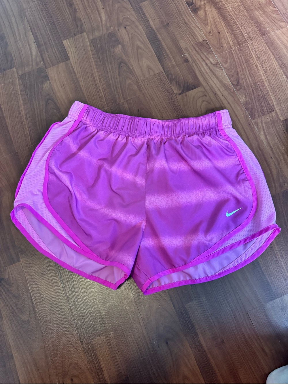Nike Tempo Dri-FIT Running Shorts Two-Tone Magenta Pink Women’s Large